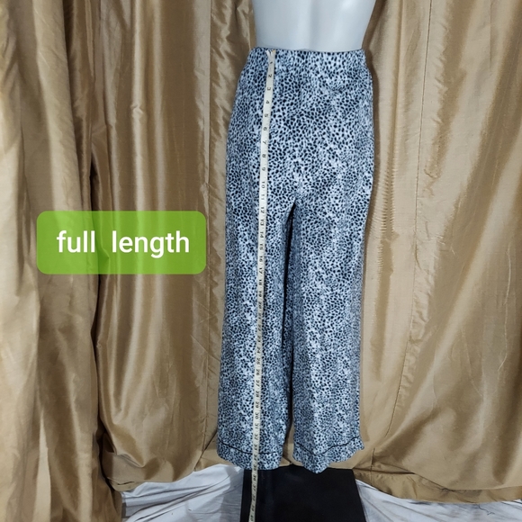 SOLD🚫🚫🚫Anne Klein gray sleep pants - Picture 5 of 10